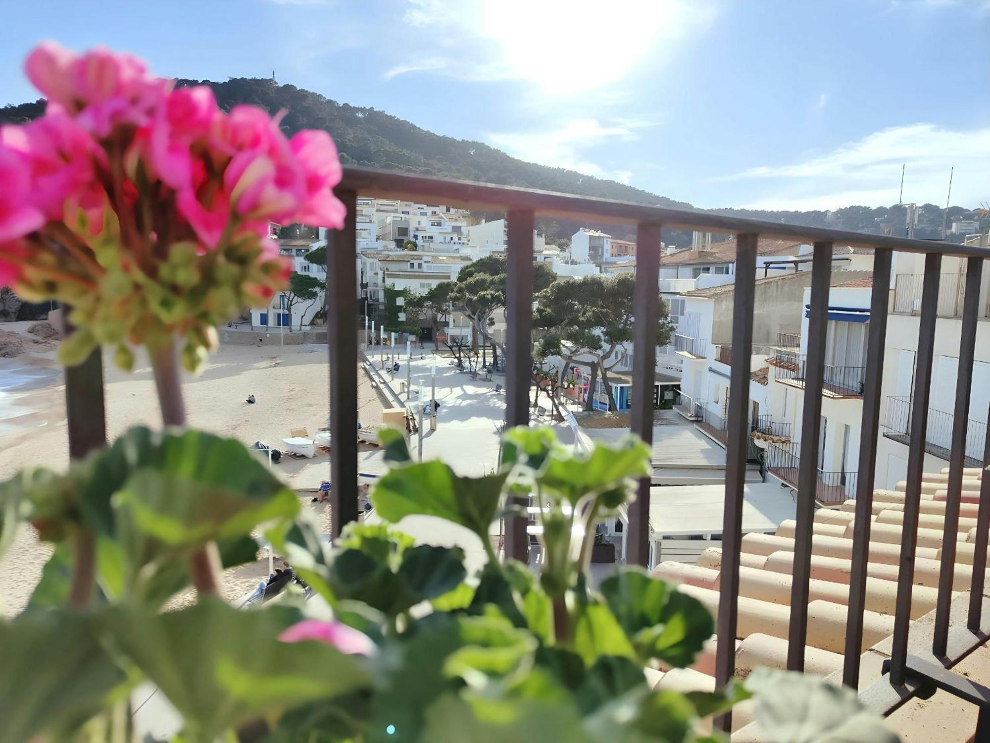 Tamariu Platja - Penthouse On Passeig Del Mar. Διαμέρισμα Εξωτερικό φωτογραφία